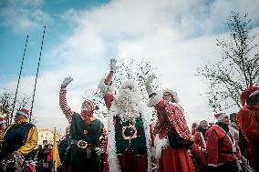 Traditional Santa Claus Gathering - Turin