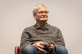 British Photographer Martin Parr Dies at 73