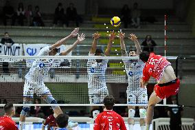 VOLLEY - Superlega Serie A - Cisterna Volley vs Gas Sales Bluenergy Piacenza 1-3 (25-21, 23-25,22-25,18-25)