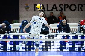 VOLLEY - Superlega Serie A - Cisterna Volley vs Gas Sales Bluenergy Piacenza 1-3 (25-21, 23-25,22-25,18-25)