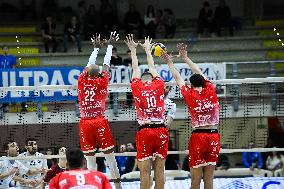 VOLLEY - Superlega Serie A - Cisterna Volley vs Gas Sales Bluenergy Piacenza 1-3 (25-21, 23-25,22-25,18-25)