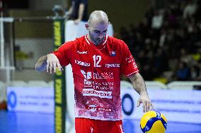 VOLLEY - Superlega Serie A - Cisterna Volley vs Gas Sales Bluenergy Piacenza 1-3 (25-21, 23-25,22-25,18-25)