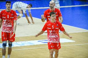 VOLLEY - Superlega Serie A - Cisterna Volley vs Gas Sales Bluenergy Piacenza 1-3 (25-21, 23-25,22-25,18-25)