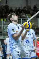 VOLLEY - Superlega Serie A - Cisterna Volley vs Gas Sales Bluenergy Piacenza 1-3 (25-21, 23-25,22-25,18-25)