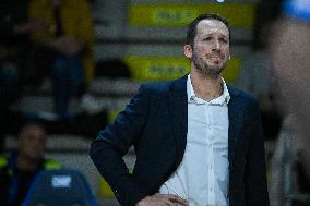 VOLLEY - Superlega Serie A - Cisterna Volley vs Gas Sales Bluenergy Piacenza 1-3 (25-21, 23-25,22-25,18-25)