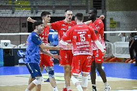 VOLLEY - Superlega Serie A - Cisterna Volley vs Gas Sales Bluenergy Piacenza 1-3 (25-21, 23-25,22-25,18-25)