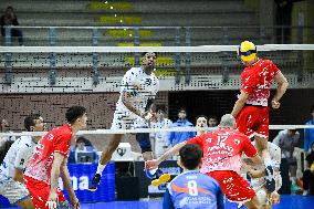 VOLLEY - Superlega Serie A - Cisterna Volley vs Gas Sales Bluenergy Piacenza 1-3 (25-21, 23-25,22-25,18-25)