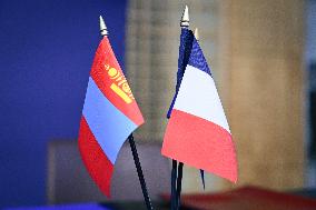 Return of prehistoric cultural property to the Mongolian authorities in Paris FA
