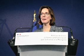 Return of prehistoric cultural property to the Mongolian authorities in Paris FA