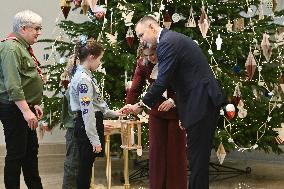 Bethlehem Light of Peace at The Presidential Palace - Warsaw