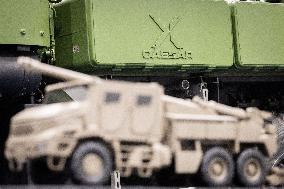 Illustrations of the military defence system supplier KNDS - Versailles AJ