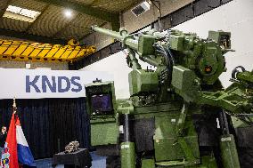 Illustrations of the military defence system supplier KNDS - Versailles AJ