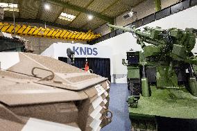 Illustrations of the military defence system supplier KNDS - Versailles AJ