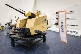 Illustrations of the military defence system supplier KNDS - Versailles AJ