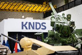 Illustrations of the military defence system supplier KNDS - Versailles AJ