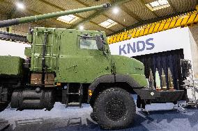 Illustrations of the military defence system supplier KNDS - Versailles AJ