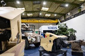 Illustrations of the military defence system supplier KNDS - Versailles AJ