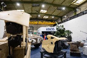 Illustrations of the military defence system supplier KNDS - Versailles AJ