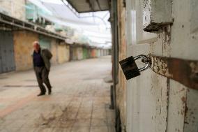 Two Palestinians Killed In Hebron - Palestine