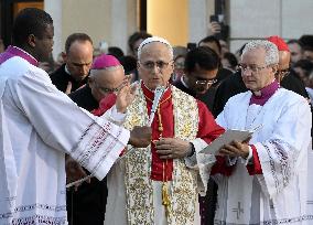 Pope Leo XIV's Traditional Homage To The Immaculate Conception - Rome