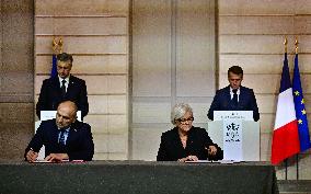 President Macron And PM Plenkovic Signing Ceremony - Paris