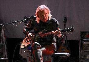 Joe Walsh Julien’s auction preview