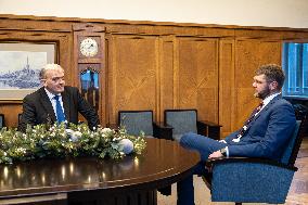 Jevgeni Ossinovski and Peeter Raudsepp met in the Tallinn City Government