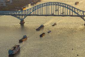 Yangtze River Transportation