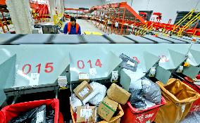 Intelligent Sorting Warehouse for Express Delivery