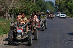 Cambodian Villagers Flee Their Homes Near the Cambodia-Thailand