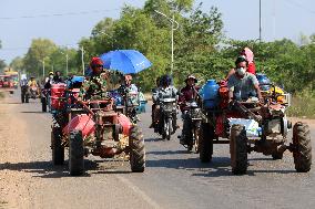 Cambodian Villagers Flee Their Homes Near the Cambodia-Thailand