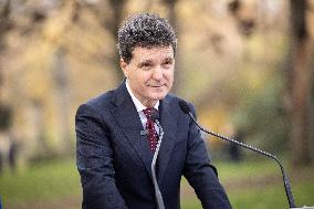 Inauguration of the Nicolae Titulescu walkway by Anne Hidalgo and the President of Romania - Paris AJ