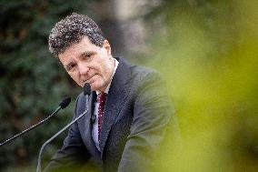 Inauguration of the Nicolae Titulescu walkway by Anne Hidalgo and the President of Romania - Paris AJ