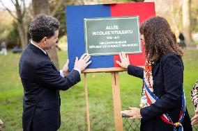 Inauguration of the Nicolae Titulescu walkway by Anne Hidalgo and the President of Romania - Paris AJ