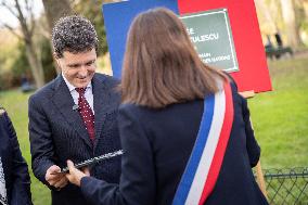 Inauguration of the Nicolae Titulescu walkway by Anne Hidalgo and the President of Romania - Paris AJ