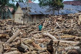 Landslides Destroy Aceh Villages - Indonesia