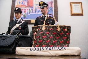 Carabinieri Return Stolen Bags In Press Conference - Rome