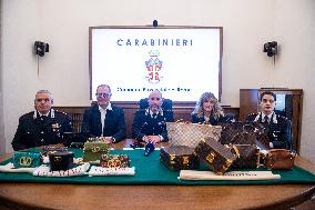 Carabinieri Return Stolen Bags In Press Conference - Rome