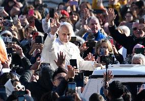 Pope Leo XIV Leads The General Audience - Vatican