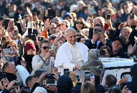 Pope Leo XIV Leads The General Audience - Vatican