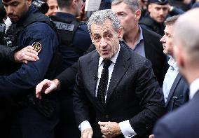 Nicolas Sarkozy at His First Book Signing for Le Journal D'un Prisonnier - Paris