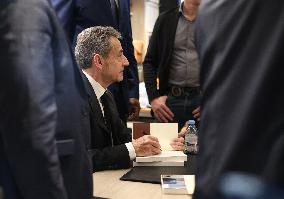 Nicolas Sarkozy at His First Book Signing for Le Journal D'un Prisonnier - Paris