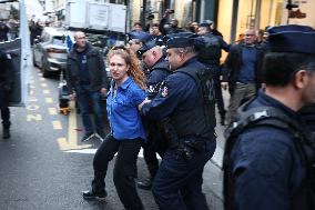 Nicolas Sarkozy at His First Book Signing for Le Journal D'un Prisonnier - Paris