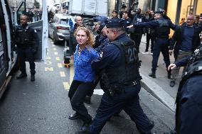 Nicolas Sarkozy at His First Book Signing for Le Journal D'un Prisonnier - Paris