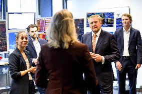 King Willem-Alexander Visits General Treasury Agency - The Hague