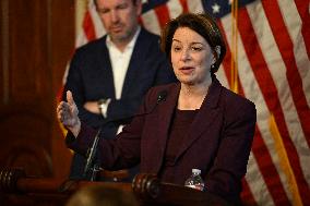 Press conference held by Senate Minority leadership