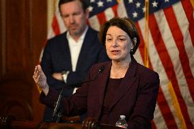 Press conference held by Senate Minority leadership