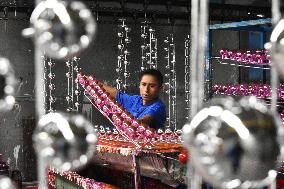 Production of Christmas Glass Spheres - Mexico