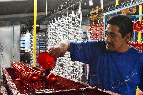 Production of Christmas Glass Spheres - Mexico