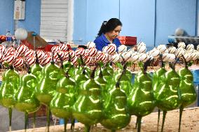 Production of Christmas Glass Spheres - Mexico